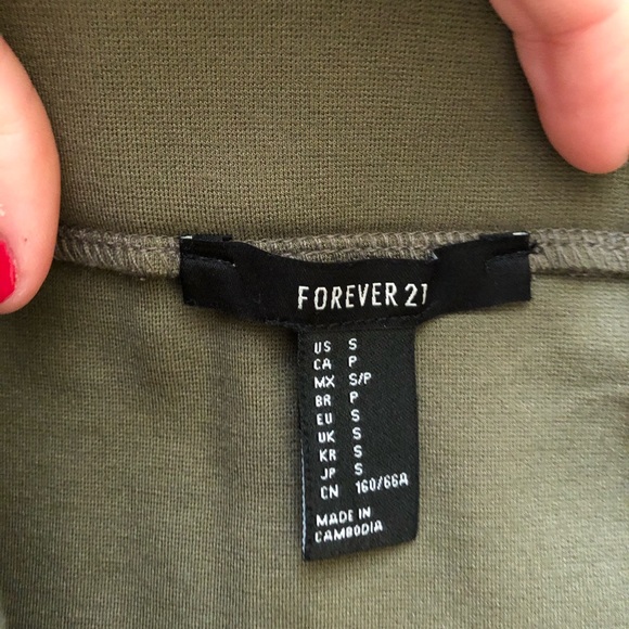 Green tie up skirt - Picture 3 of 3